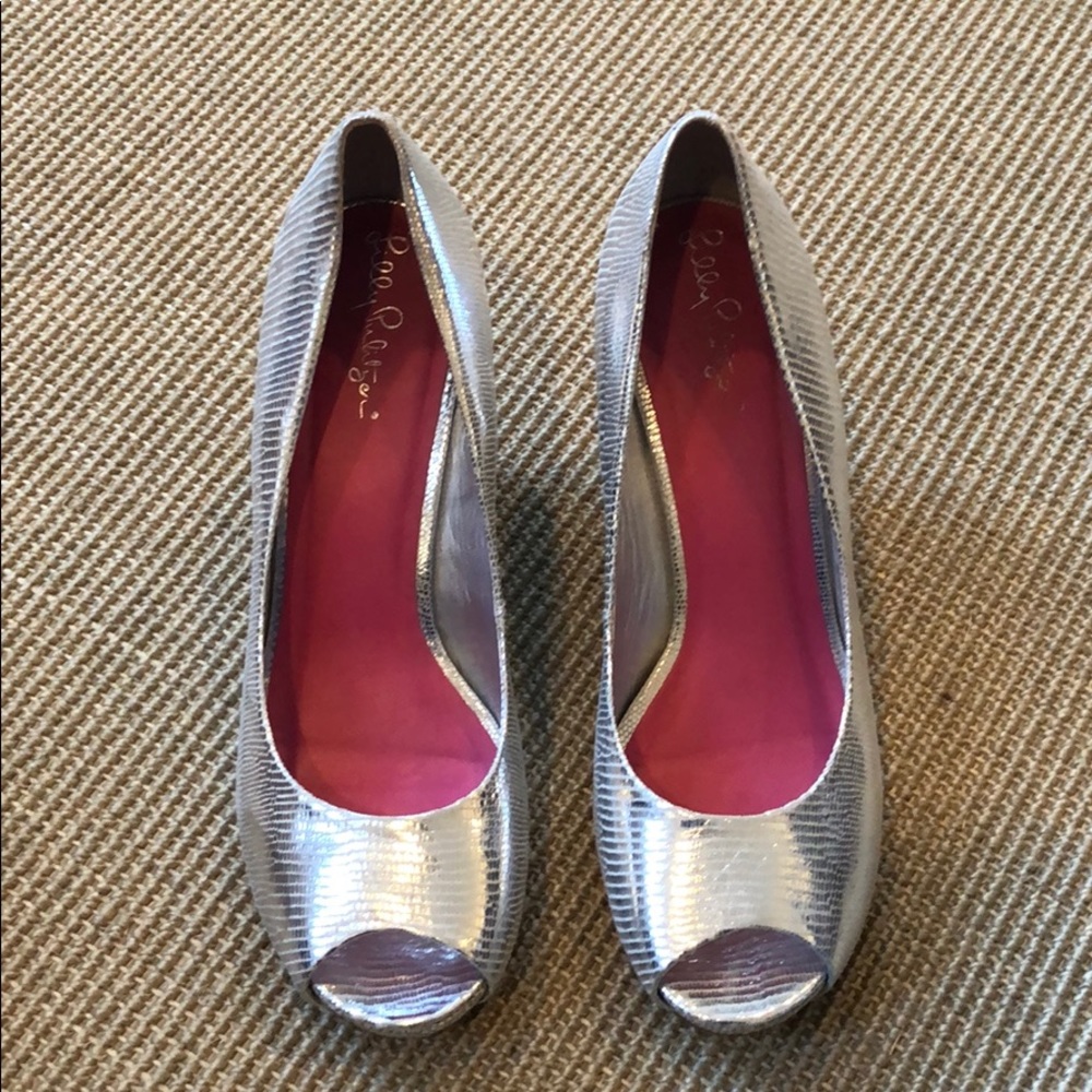 Lilly Pulitzer resort chic silver wedges sz 9 nwot
